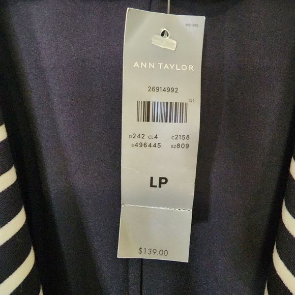 Ann Taylor Black & White Striped Side Zip Jacket...NWT...Size LP - Picture 5 of 8